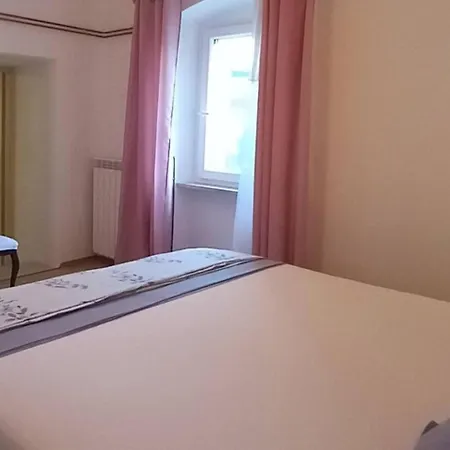 Appartement With Parking Space Brgod, - 25223